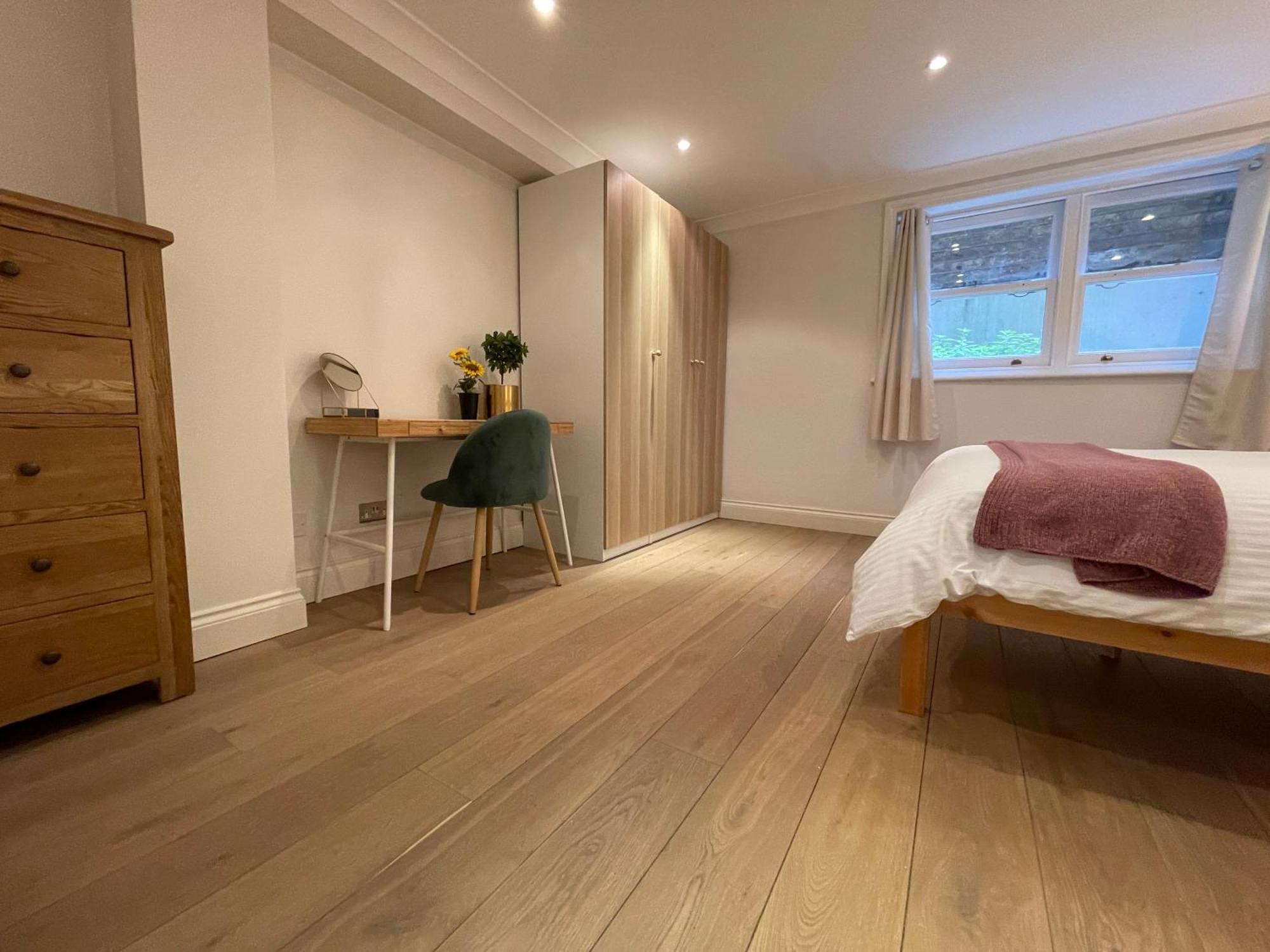 5 Bed House - Fancy - Sleep Up To 12 - Central London Eksteriør bilde