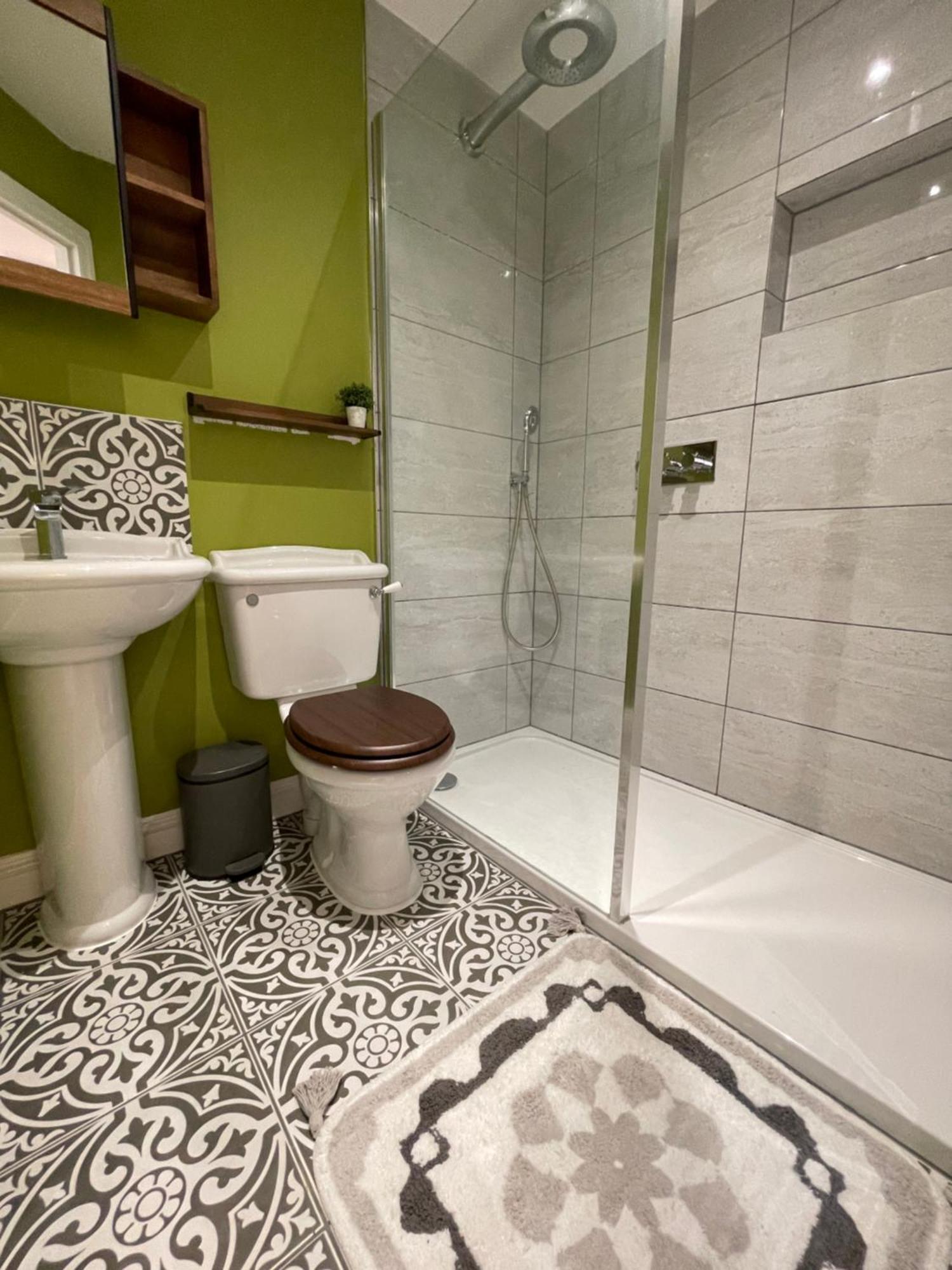 5 Bed House - Fancy - Sleep Up To 12 - Central London Eksteriør bilde
